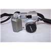 Image 2 : Olympus C-3020 Zoom Digital Camera with case