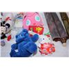 Image 4 : Collectible toys and misc items