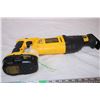 Image 3 : Dewalt cut off saw,lamp