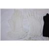 Image 2 : Ladies Vintage Gloves and Vintage Collars