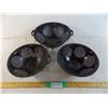 Image 1 : (3) Black vintage enamel colanders