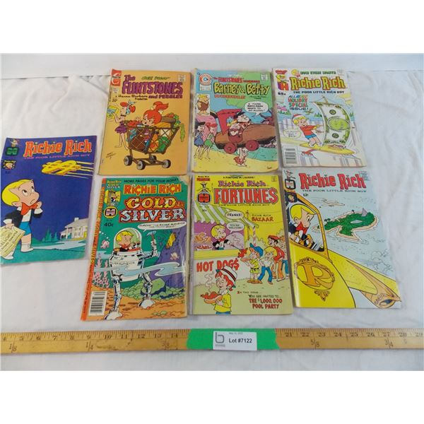 (7) Richie Rich + Flintstones comics