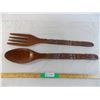 Image 1 : Decorative Wooden Fork + Spoon wall hangers - 28" long