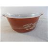 Image 2 : Pyrex Wheat oven bowl with lid