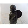 Image 2 : Eskimo drummer boy sculpture