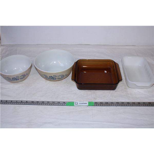 Bowl set (2) Casserole dishes (2)