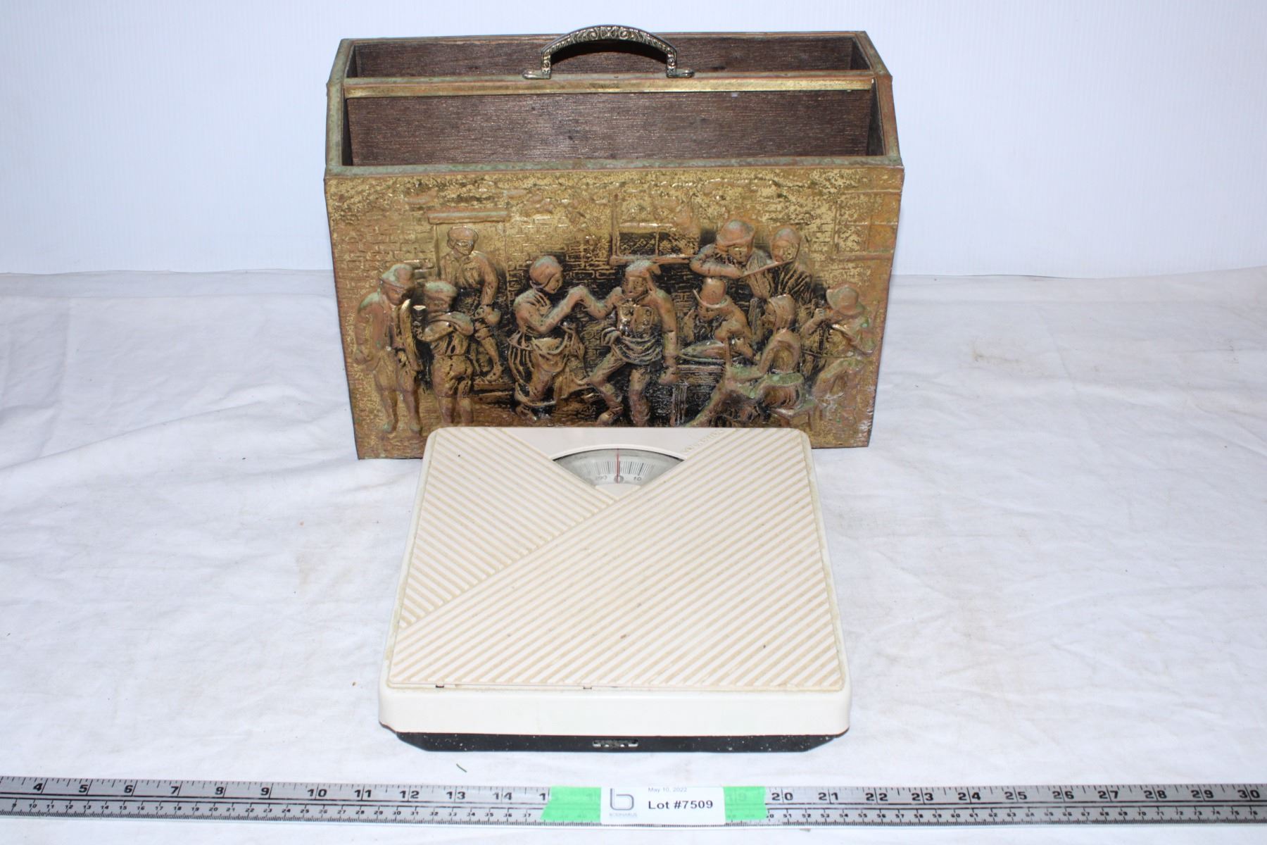 Boxe Scale Vintage box,weight scale