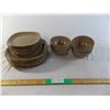 Image 1 : (22) pieces of brown dishware