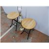 Image 2 : *(2) Small folding stools + Desk lamp (32" tall)