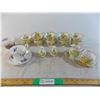 Image 1 : (14) Royal Albert Tea Rose pieces + (3) Royal Albert cup + saucer misc pieces