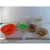 Image 1 : kitchenware, pitchers, plastic bowl
