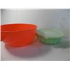 Image 5 : kitchenware, pitchers, plastic bowl