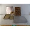 Image 1 : (2) Metal bake sheets + Stone bakeware + wooden wall art