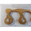 Image 3 : Wood coat hanger + plastic tote (50L)