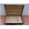 Image 4 : Vintage metal trunk - 30 x 16 - 10" tall