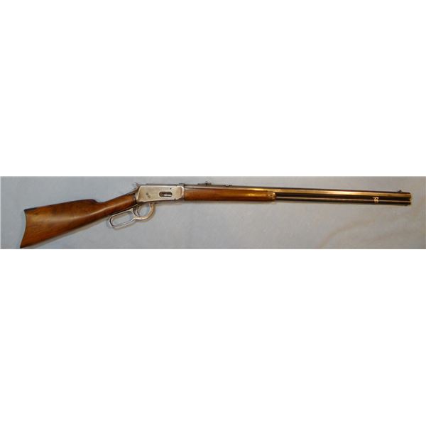 Win. 94, .32 Special rifle, s#329399, made 1905, oct. 26" barrel, tang screw missing