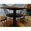 Image 3 : Vintage oak tavern table w/5 wrought iron chairs
