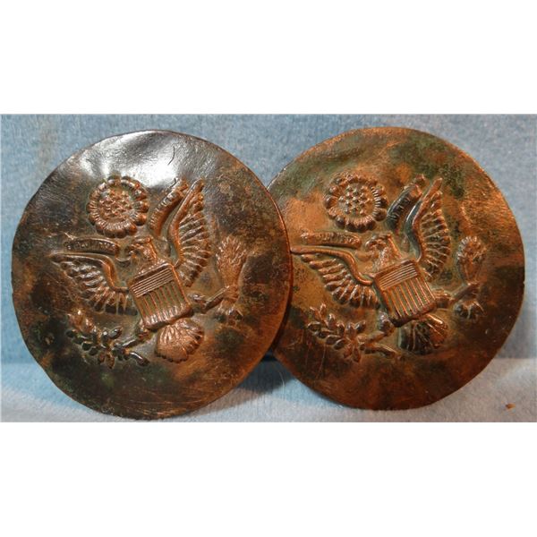 Button polisher protector, brass and 2 brass bridle rosettes, enlisted, 1 3/4" each