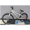 Image 2 : Men's 26" Narco Mountain Bike - White