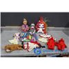 Image 1 : Assorted Toys - Sock Monkey, Unicorn,