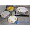 Image 1 : "Yellow Confetti" Dinnerware Set