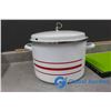 Image 2 : Crock Pot and Cutting Boards