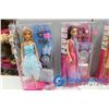 Image 4 : (6) In Box Barbies - Fashion Fever