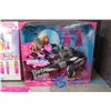 Image 10 : (8) In Box Barbies - Career