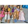 Image 2 : (35) Assorted VIntage and Modern Barbies
