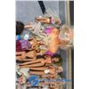 Image 3 : (40) Assorted VIntage and Modern Barbies