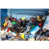 Image 8 : Dragons/Castle LEGO and Megablocks Play Set