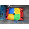 Image 2 : **Mega Blocks, Play table and accessories