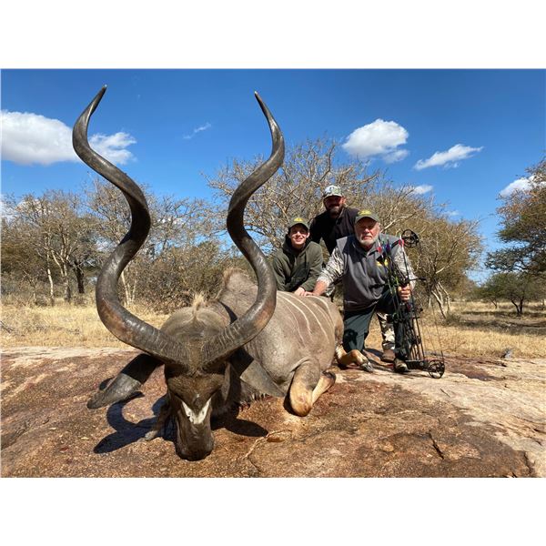 DRIES VISSER: 10-Day Plains Game Safari for Two Hunters and Two Non-Hunters in Thabazimbi, South Afr