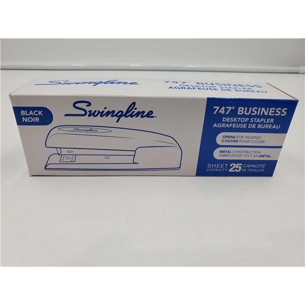 Swingline 747 Business Desktop Stapler - Black 25 Sheet Capacity