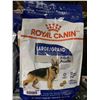 Image 2 : Royal Canin Large Breed Adult Dog Food