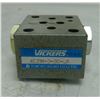 Image 2 : Lot of (15) Vickers, #4C2M-3-30-JA  Hydraulic Valves