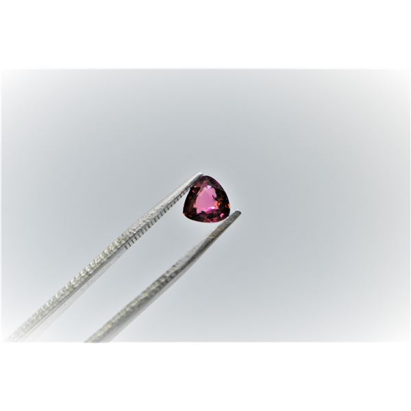 0.96 ct SUPERB PINK MALAYA GARNET
