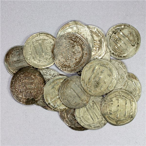 ABBASID: LOT of 19 silver dirhams