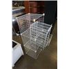 Image 8 : 2 WIRE METAL SHELVES