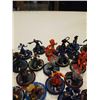 Image 8 : LOT OF HERO CLIX FIGURES DC AND MARVEL