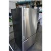 Image 2 : STAINLESS AND BLACK WHIRLPOOL REFRIGERATOR