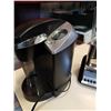 Image 8 : KEURIG COFFEE MAKER, OSTER BLENDER AND CUISINART FOOD PROCESSOR