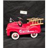Image 2 : MINIATURE FIRE CHIEF PEDAL CAR