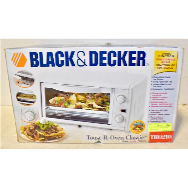 NEW IN BOX BLACK AND DECKER TOASTER OVEN