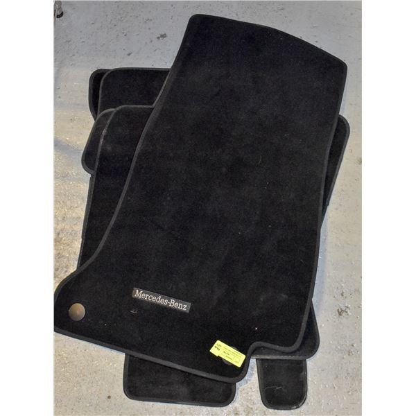 SET OF MERCEDES BENZ SUMMER CAR MATS