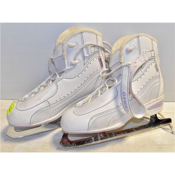 ICE SKATES (FIGURE) WOMENS SIZE 9