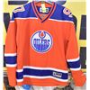 Image 1 : OILERS McDAVID WOMEN'S LARGE JERSEY