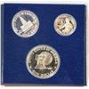 Image 2 : 1776-1976 SILVER USA 3 COIN BU MINT SET