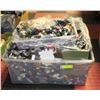 Image 1 : 40 POUNDS OF MEGA BLOCK (NON-LEGO) BUILDING