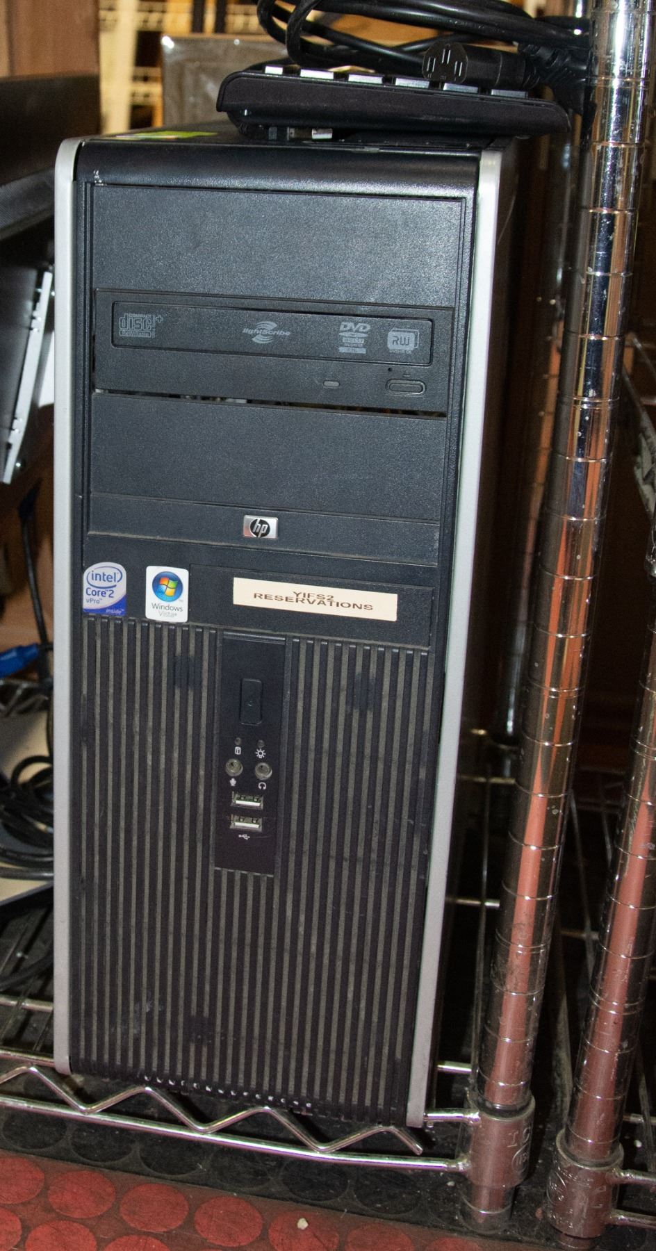 INTEL CORE 2 VPRO COMPUTER OPTICAL DRIVE, MONITOR,